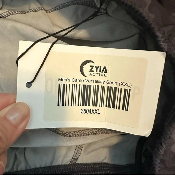 ZYIA Active Men’s Camo Versatility Shorts - Picture 6 of 6